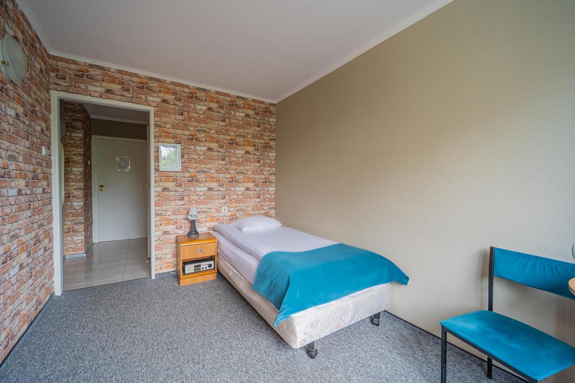 Hotel Mazowiecki Lodz Экстерьер фото