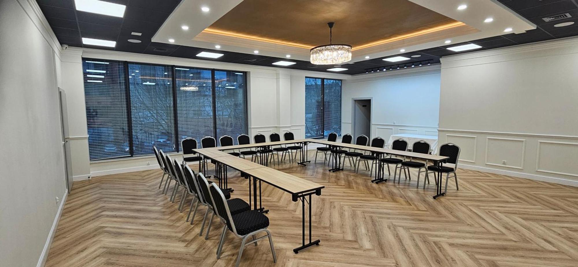 Hotel Mazowiecki Lodz Экстерьер фото