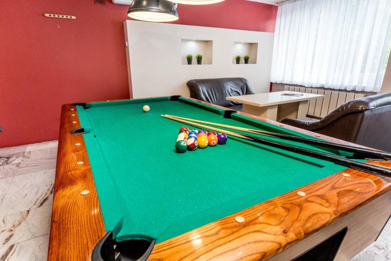 Hotel Mazowiecki Lodz Экстерьер фото